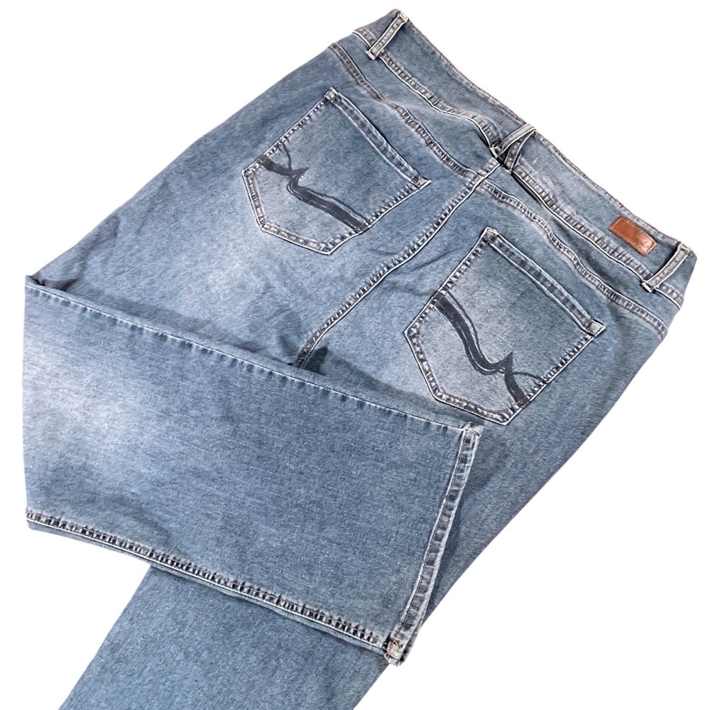 Angels Forever Young Curvy Bootcut Jeans Womens Tag 20W Meas 39x29 Medium Wash
